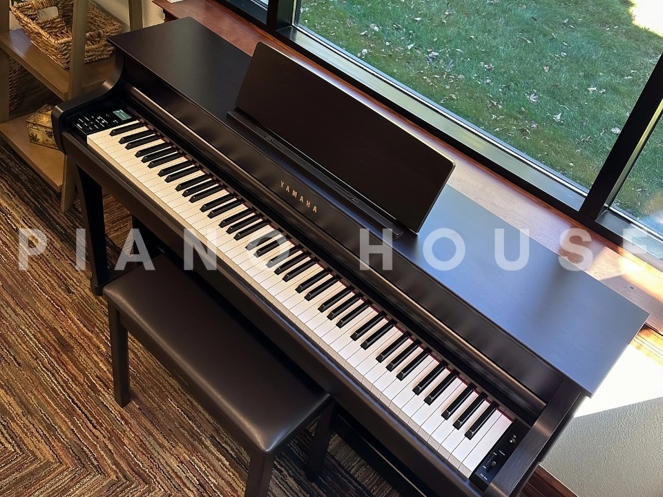 Hình ảnh chi tiết YAMAHA CLP-835 R góc chụp 7